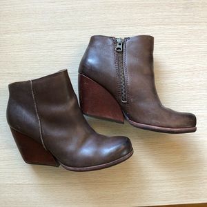 Kork-Ease booties